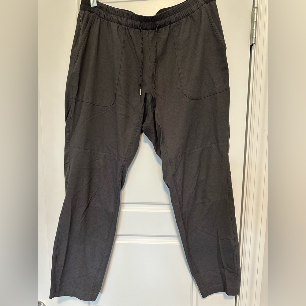 Women’s gray north face hiking pants